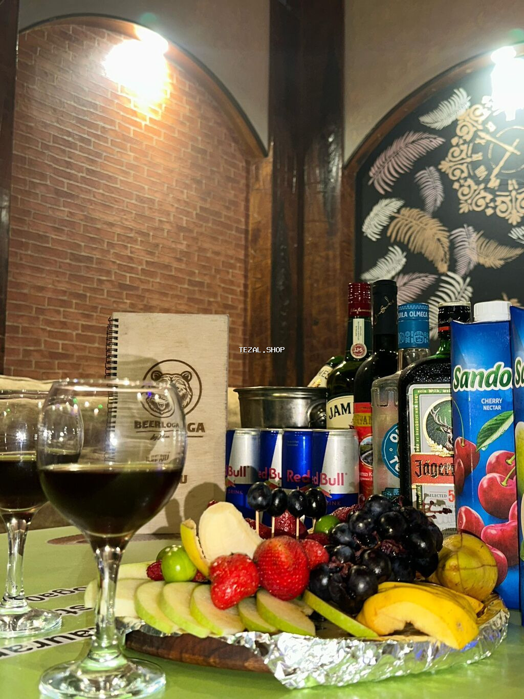 Ofisiant tələb olunur, Kafe, Gündəlik ödəniş, 18-29 yaş, 1 ildən az təcrübə