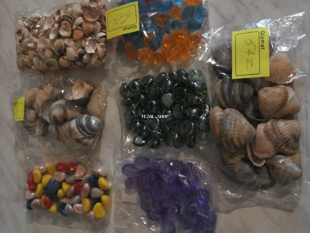 Baliqqulaqlari ve rəngli daşlar 1 packasi 5 azn və 8 azn