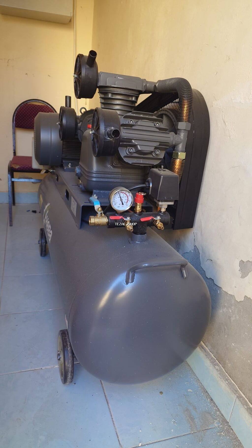 Sənaye tipli hava kompressoru 200 lt - Güc: 10 HP üçfazalı mühərrik