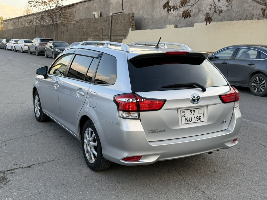 Toyota Corolla: 1.5 l | 2018 il Universal - şəkil 5
