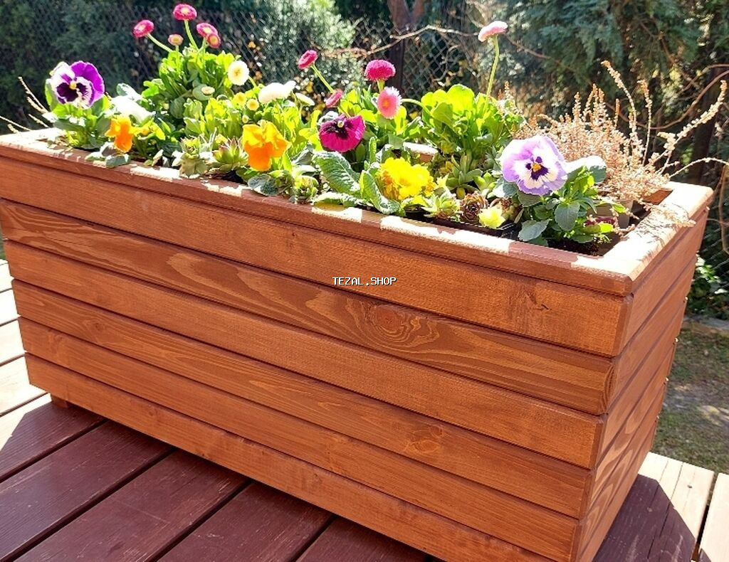 Dibçəklər kafe heyitçin Taxta dekorativ gülbəsləri və bağ, qutuları