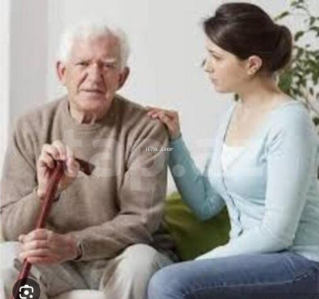 Salam, 87 yaşlı kişiyə baxıcı qadın axtarılır. Adam sərbəst gəzir
