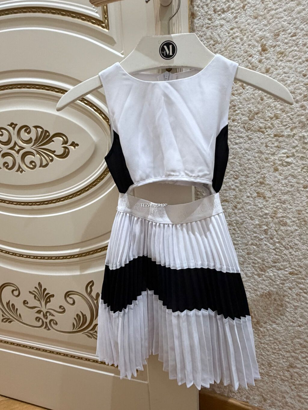 Iceberg brendi
300azne alinib
50azn satilir!
3-4yasa uygundur