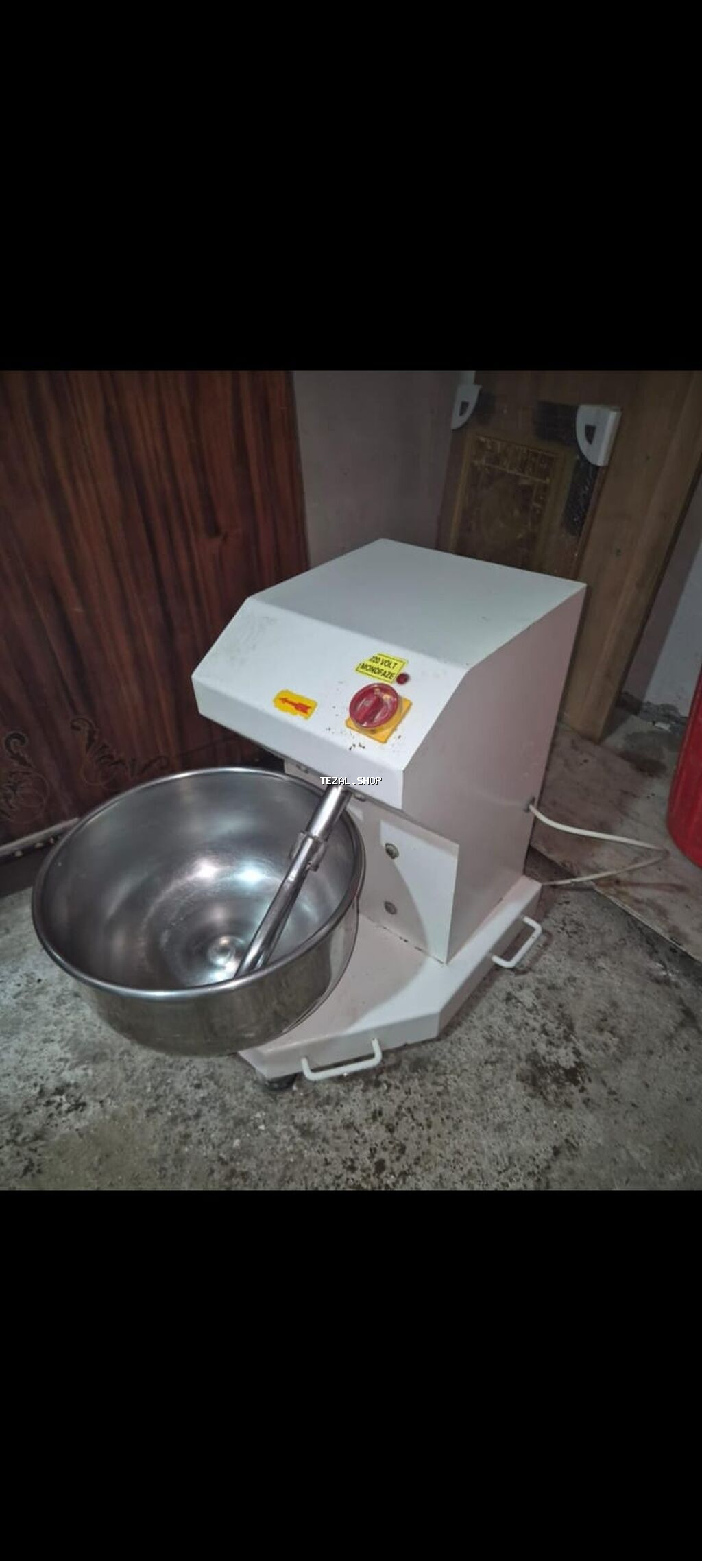 Sənaye tipli xəmir yoğurma maşını Türkiyə istehsalı 15 kq nol faza