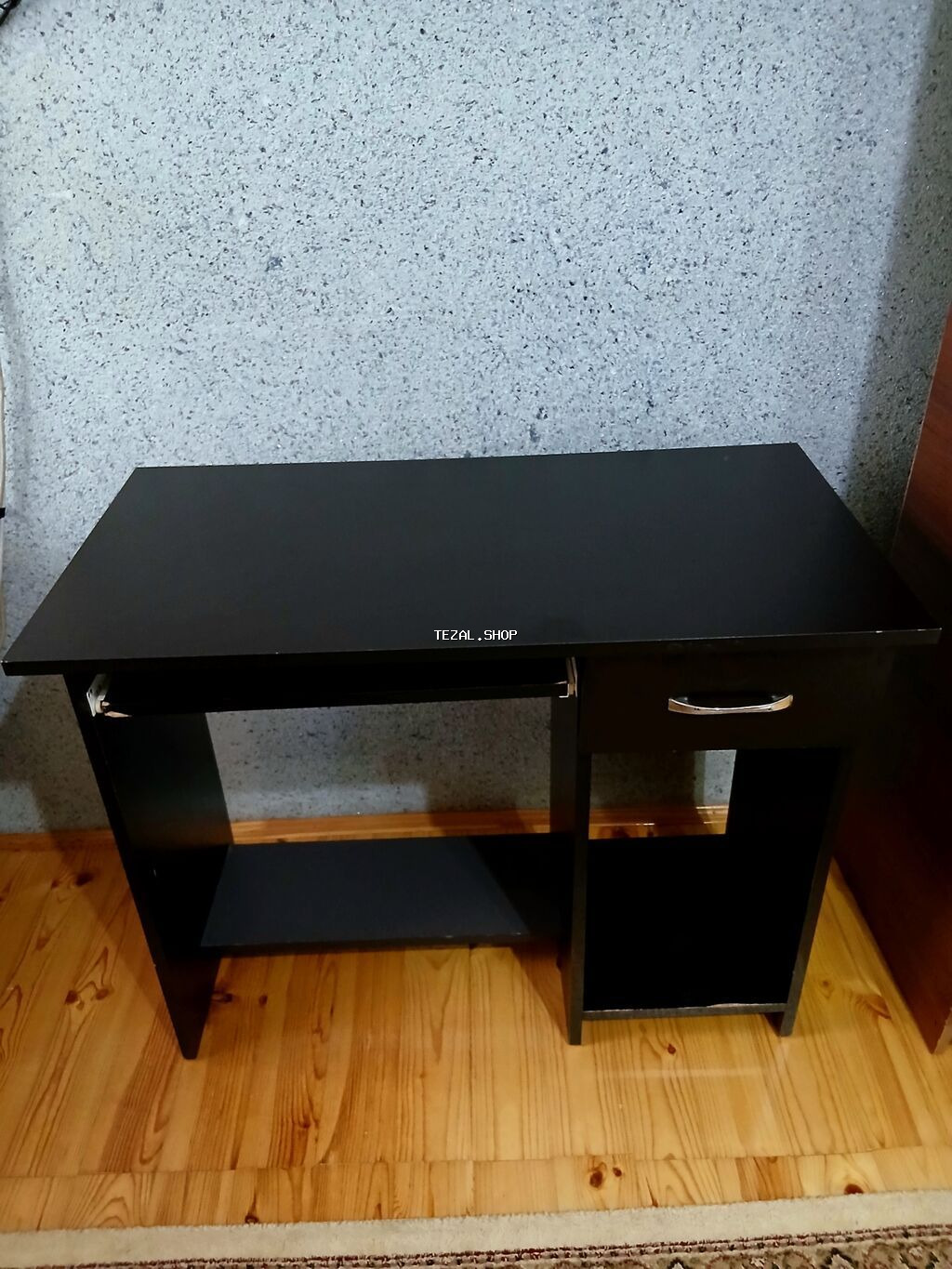 Komputer Masası Nömrəyə Zəng Çatmasa Vatçapla Əlaqə Saxlayın. 40AZN