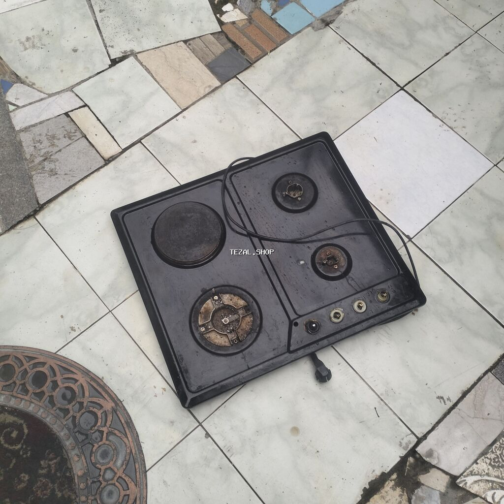 Gaz plitəsi satilir təcili 4 seksiali tam işləkdir giyməti 50 manatdi