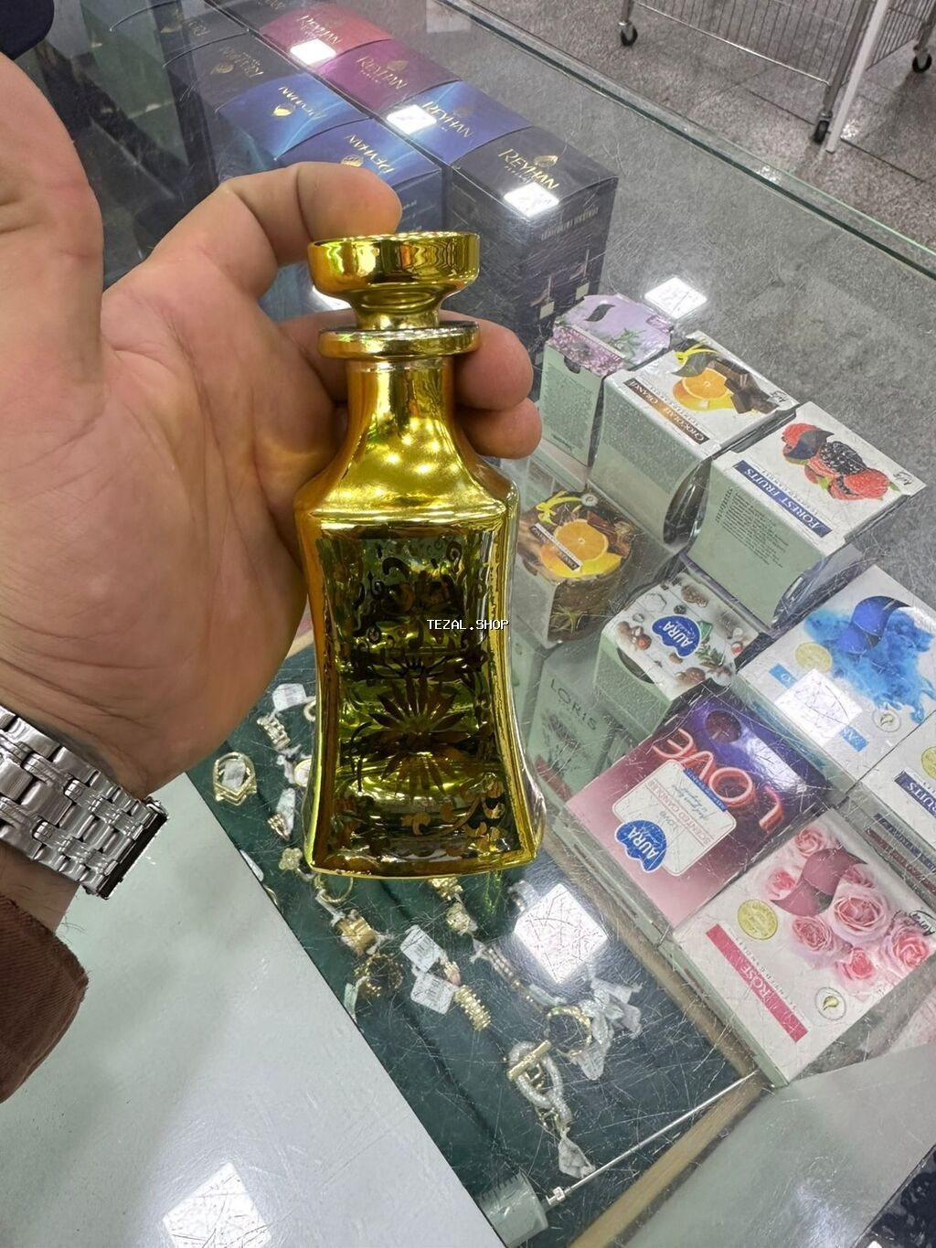 Ətir saxlamaq üçün şüşə qab - Material: qalın şüşə, metalik qızılı - şəkil 3