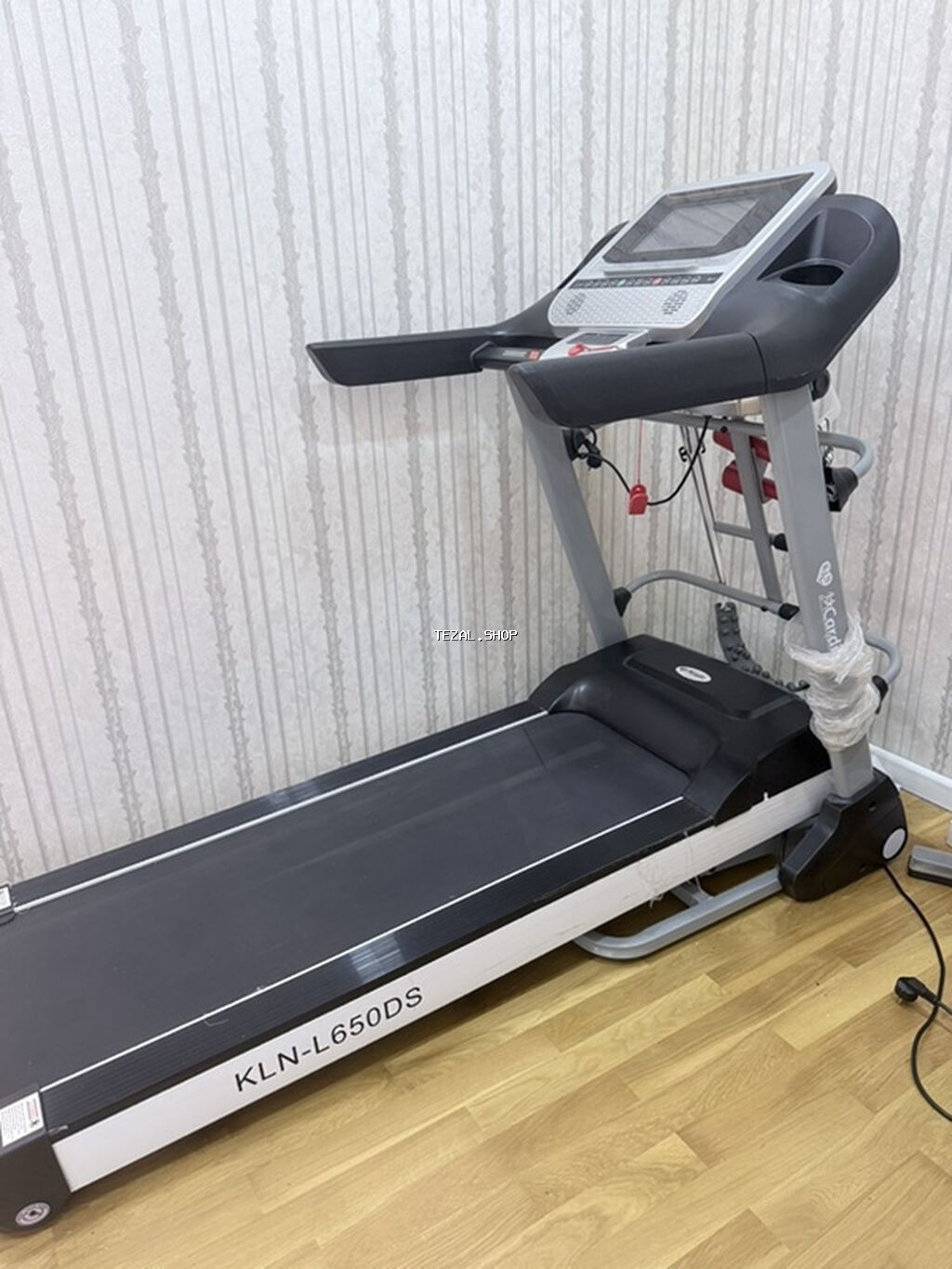 KLN-L650DS qaçış trenajoru cox az ıstıfade olunub klonkaları ustundedı