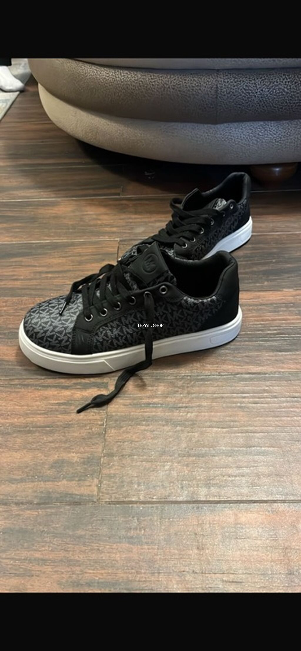 Qara rəngli kişi/kadın casual krossovkaları - Rəng: qara - Dizayn