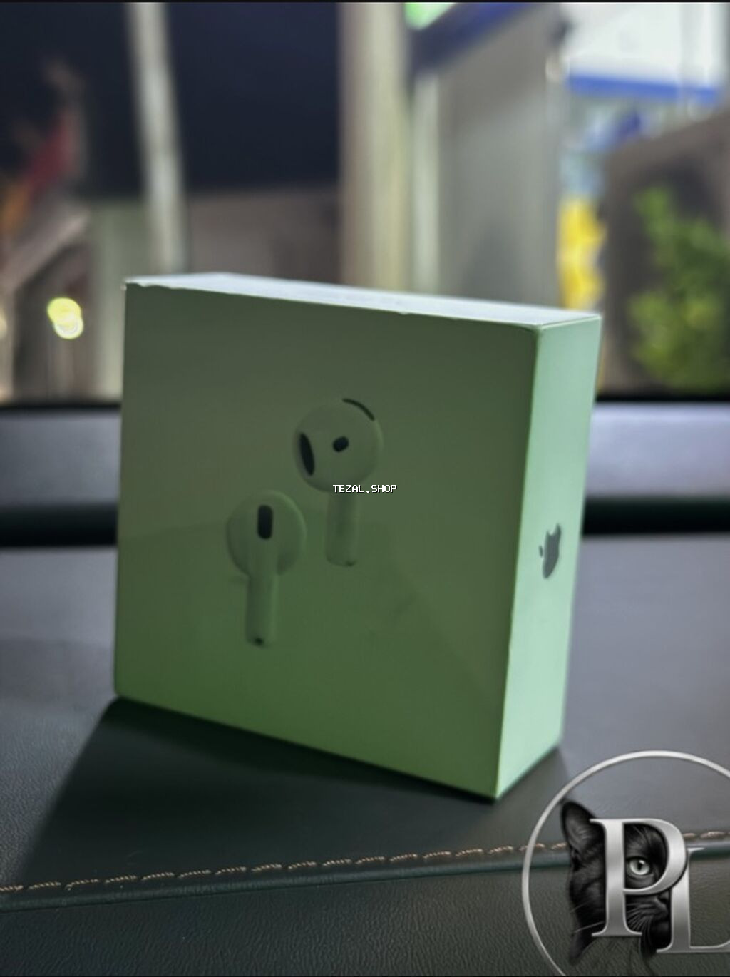 Apple AirPods 4 (aktiv səs-küyün ləğvi ilə) - Qutuda göstərilən