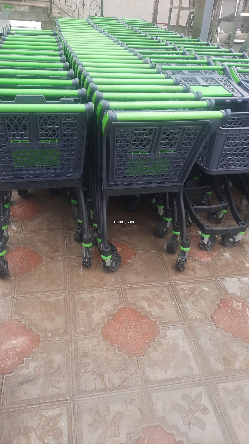 Supermarket/market üçün alış-veriş arabaları - Material: yüngül və