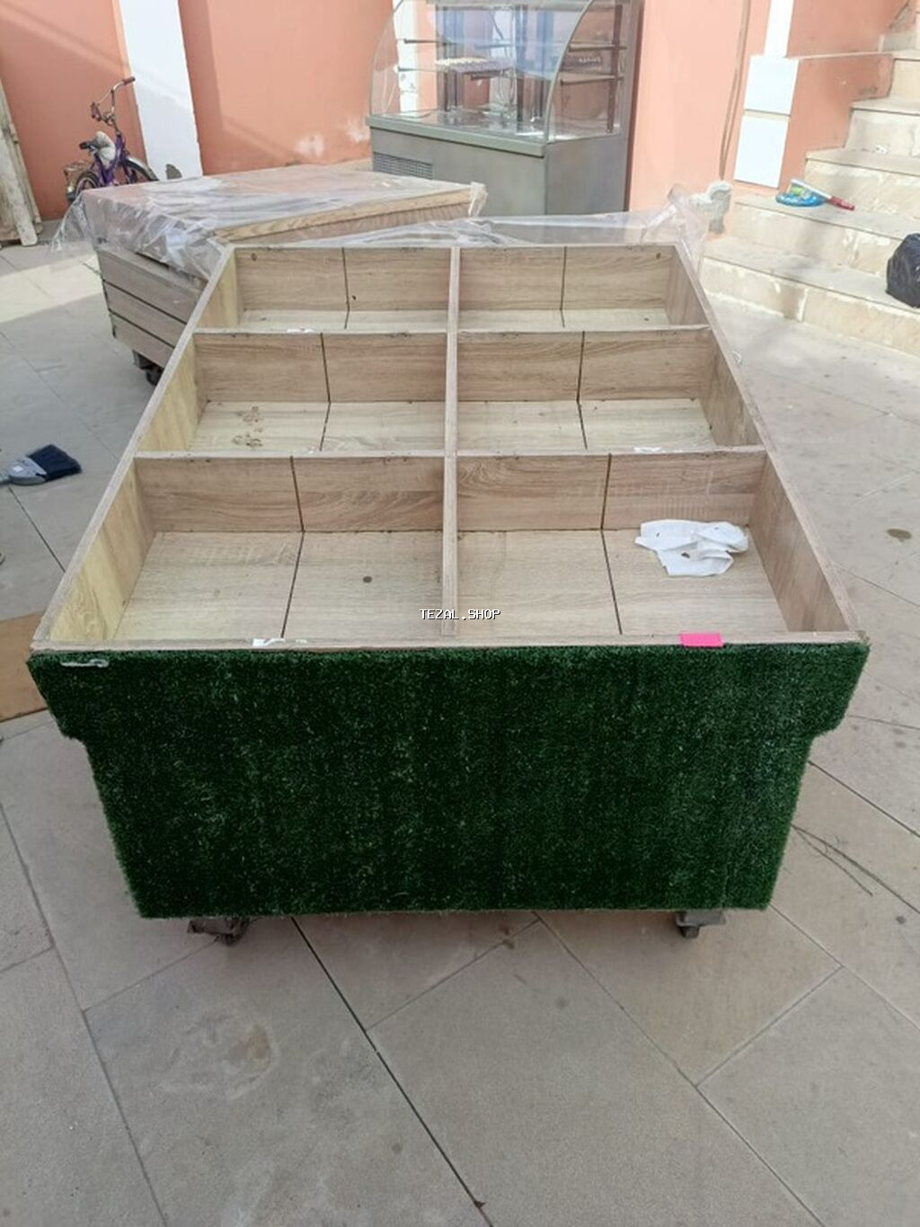 Mağaza üçün mobil meyvə-tərəvəz vitrini / ada stendi - Material: ağac