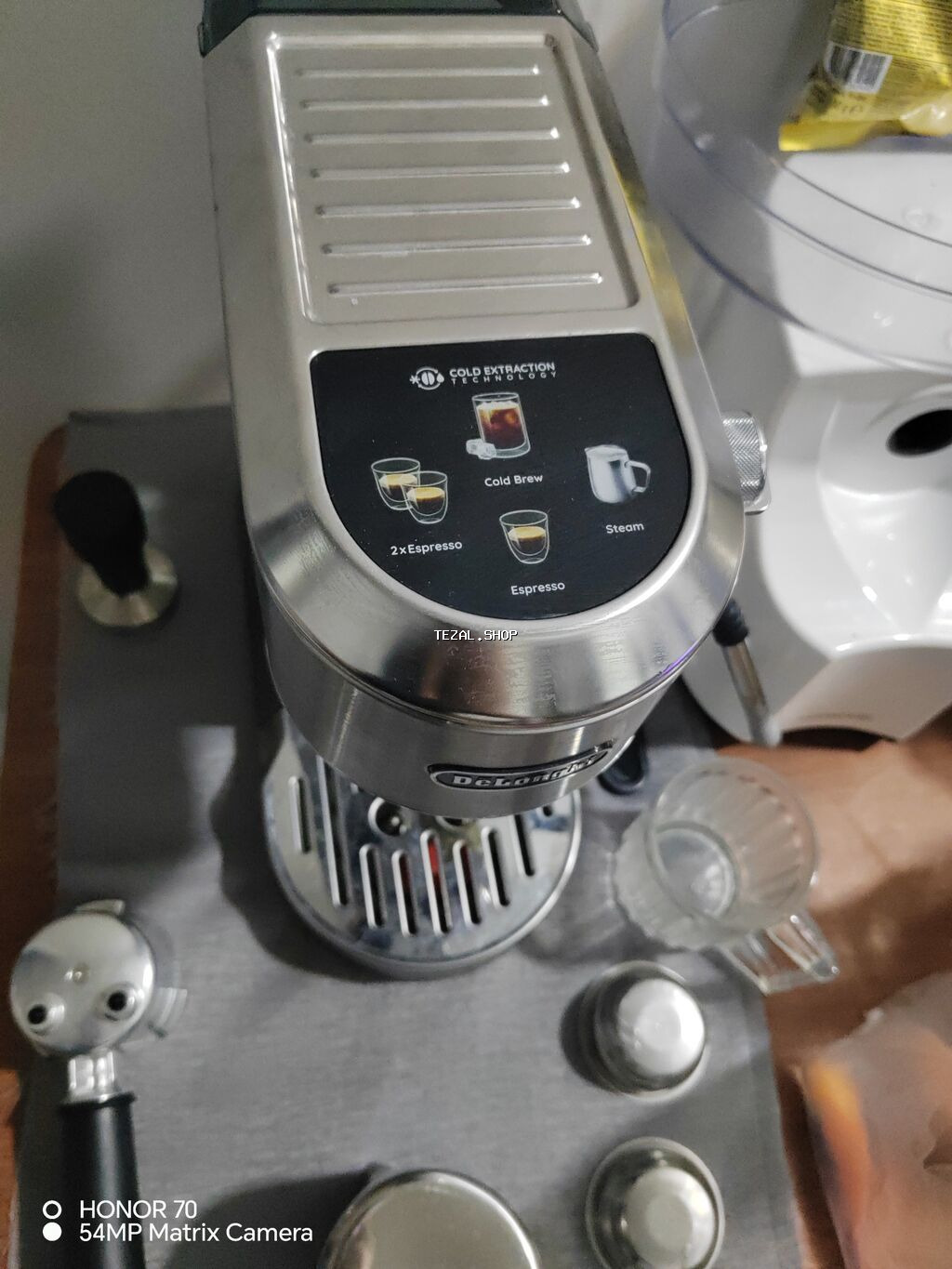 Qəhvə maşını Delonghi, Yarımavtomat, Kapuçinator ilə