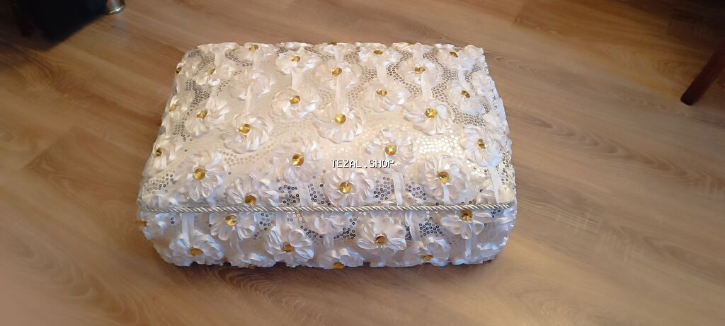 Gelinlik üçün sandiĝ xonça