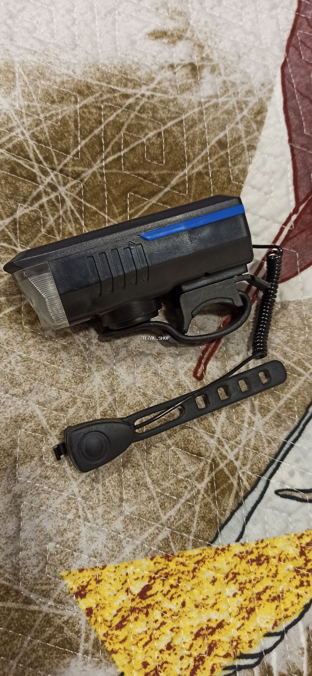 Velosiped üçün ön işıq və zəng – günəş enerjisi ilə doldurulan. Eynisi