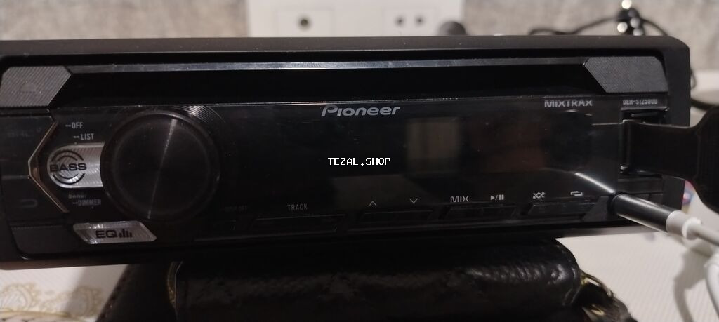 Maqnitol, Yeni, Pioneer, AUX