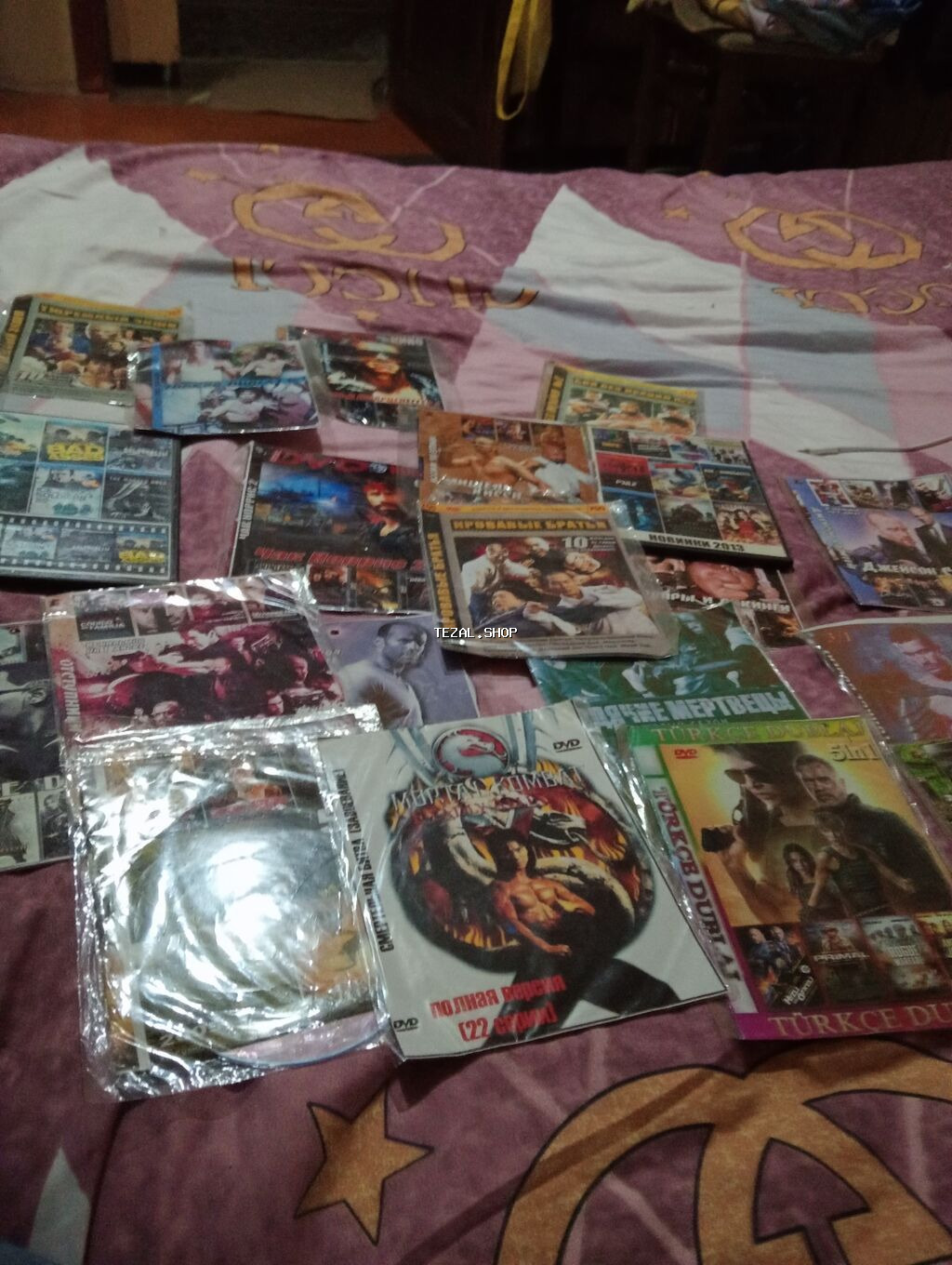 Kino diskləri mahnılar cəmi 50 qəpiyə 1 disk