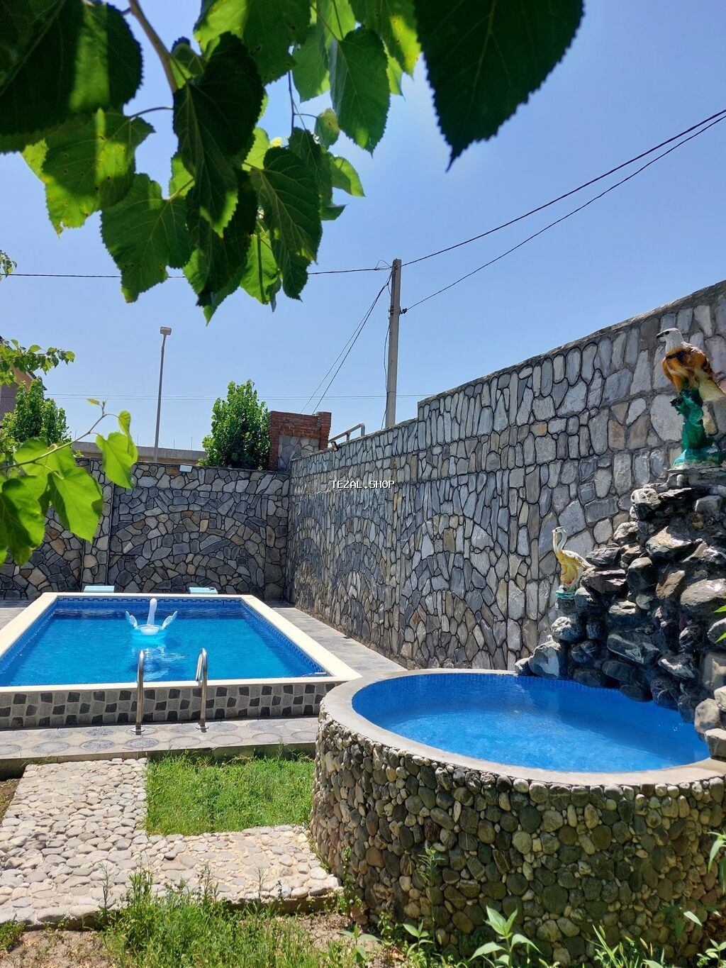 400 kv. m, 4 otaqlı, Qaz, İşıq, Su