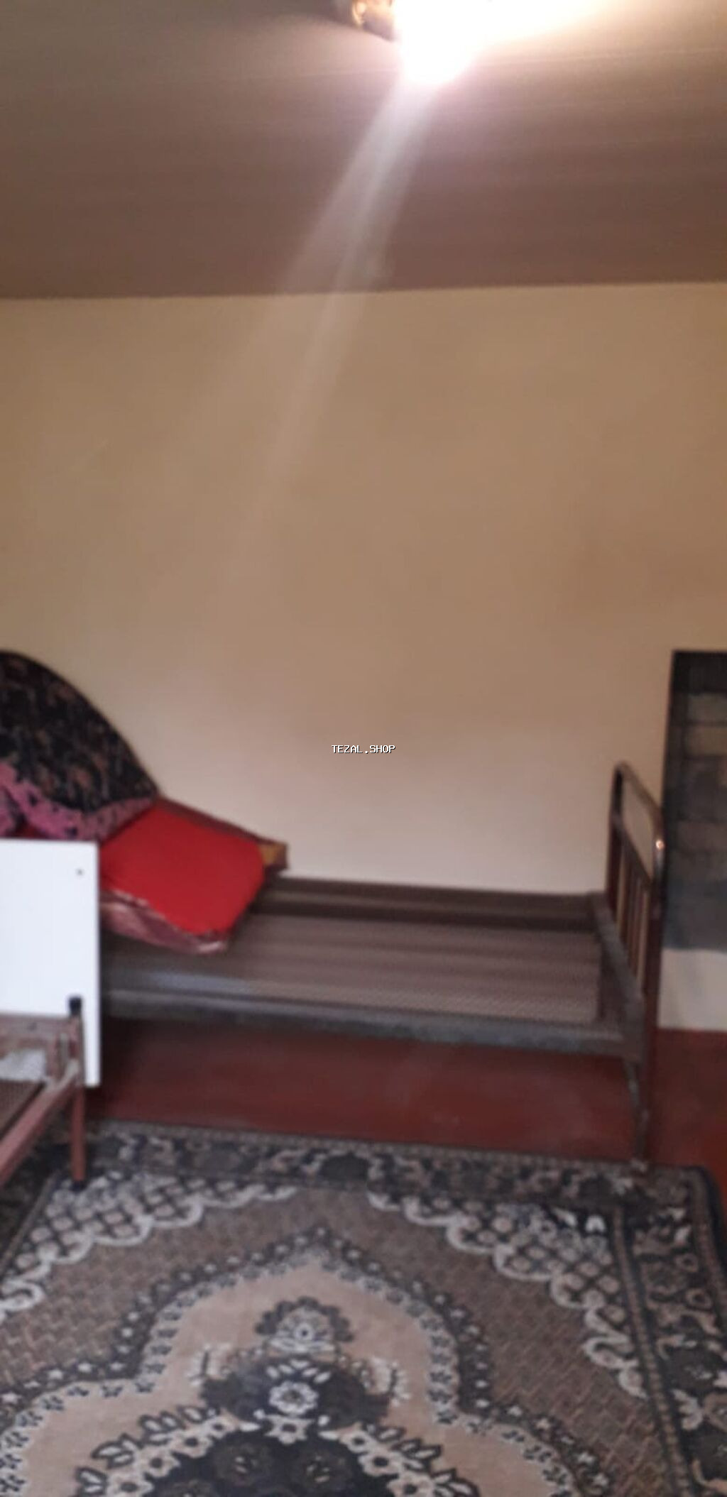 Kirayə üçün sadə, funksional otaq. - Plan: 1 otaq, hündür tavanlı - şəkil 2