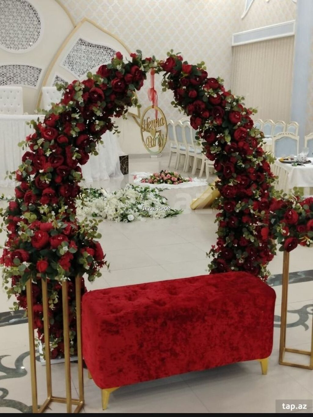 Xına gecəsi dekor paketi - Qırmızı güllərlə bəzədilmiş yarımdairə