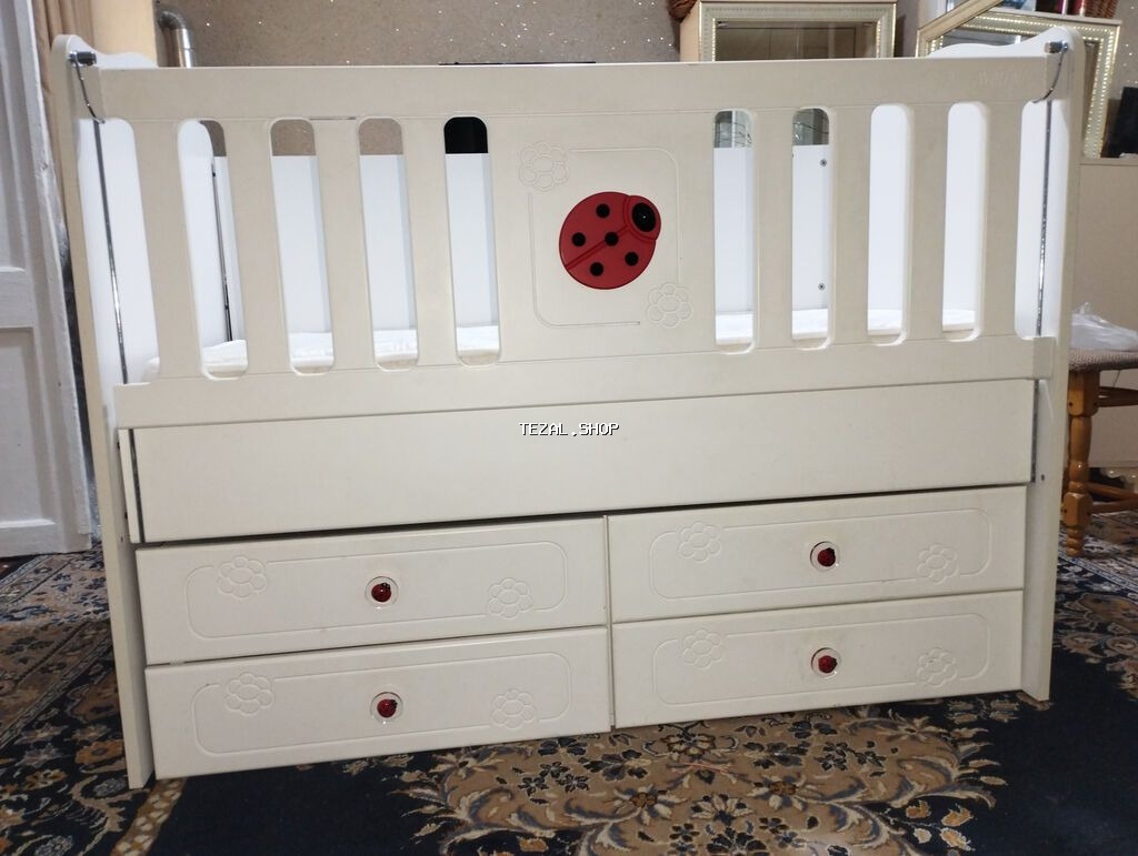 Uşaq yatağı satılır şəkildə görüləndən başqa deffekti yoxdur