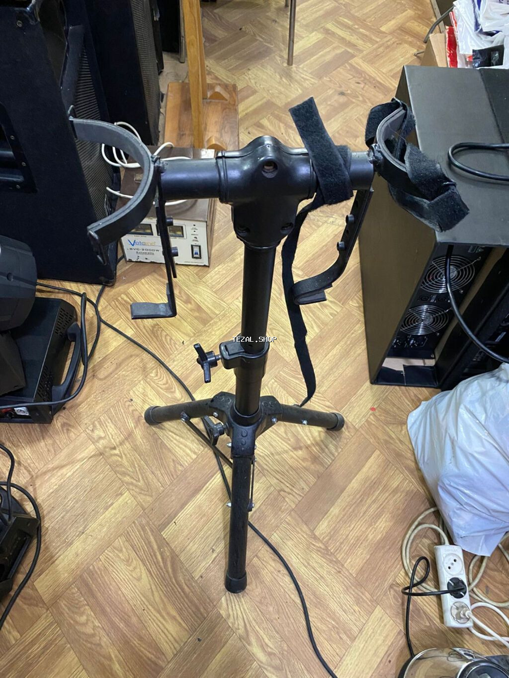 Zərb stendi ela veziyyetde