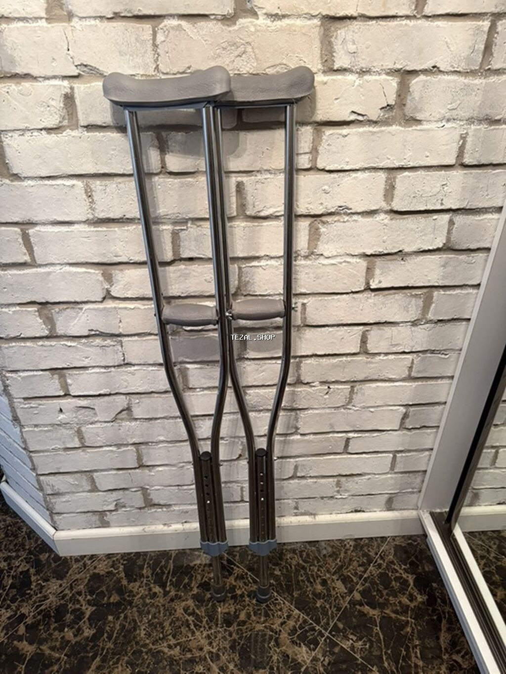 Metal qoltuqaaltı ağaclar (cüt) - Material: yüngül və davamlı