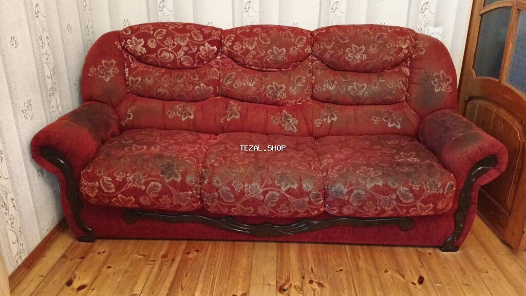 Ucuz Qiymete Satılır. Qırığı Sınığı yoxdur . Kreslo 2 ədəd. Divan 1