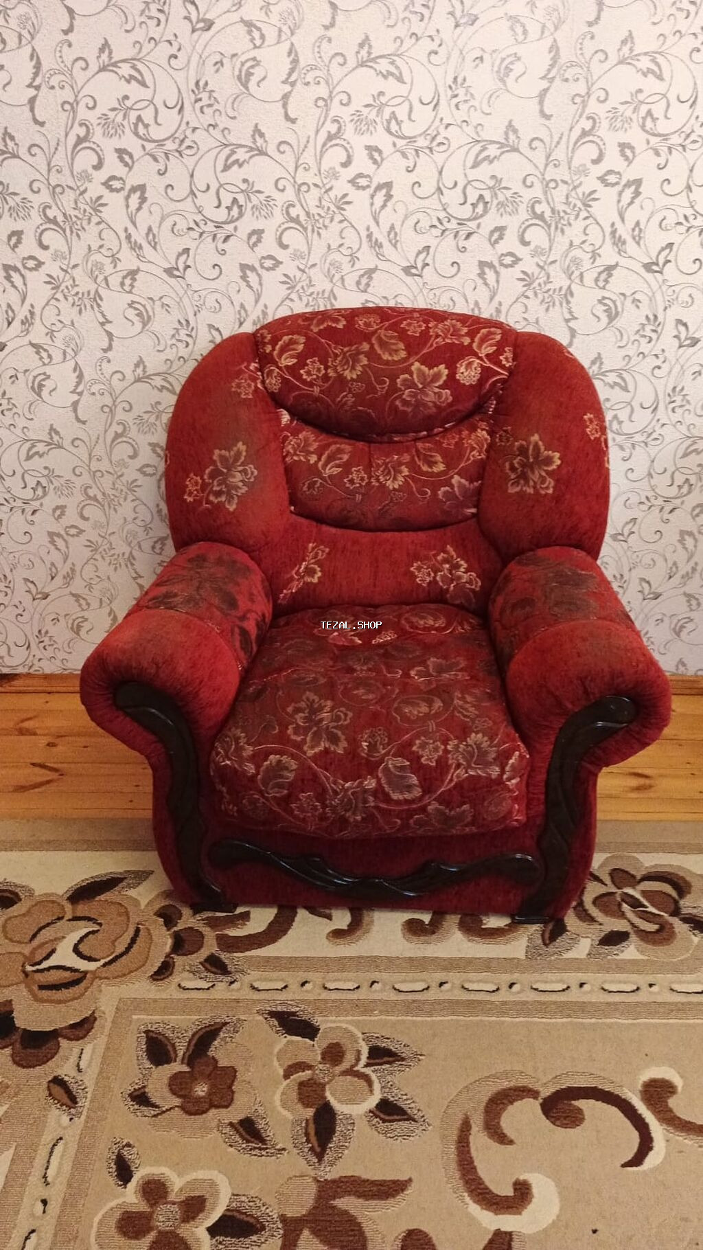 Ucuz Qiymete Satılır. Qırığı Sınığı yoxdur . Kreslo 2 ədəd. Divan 1 - şəkil 2