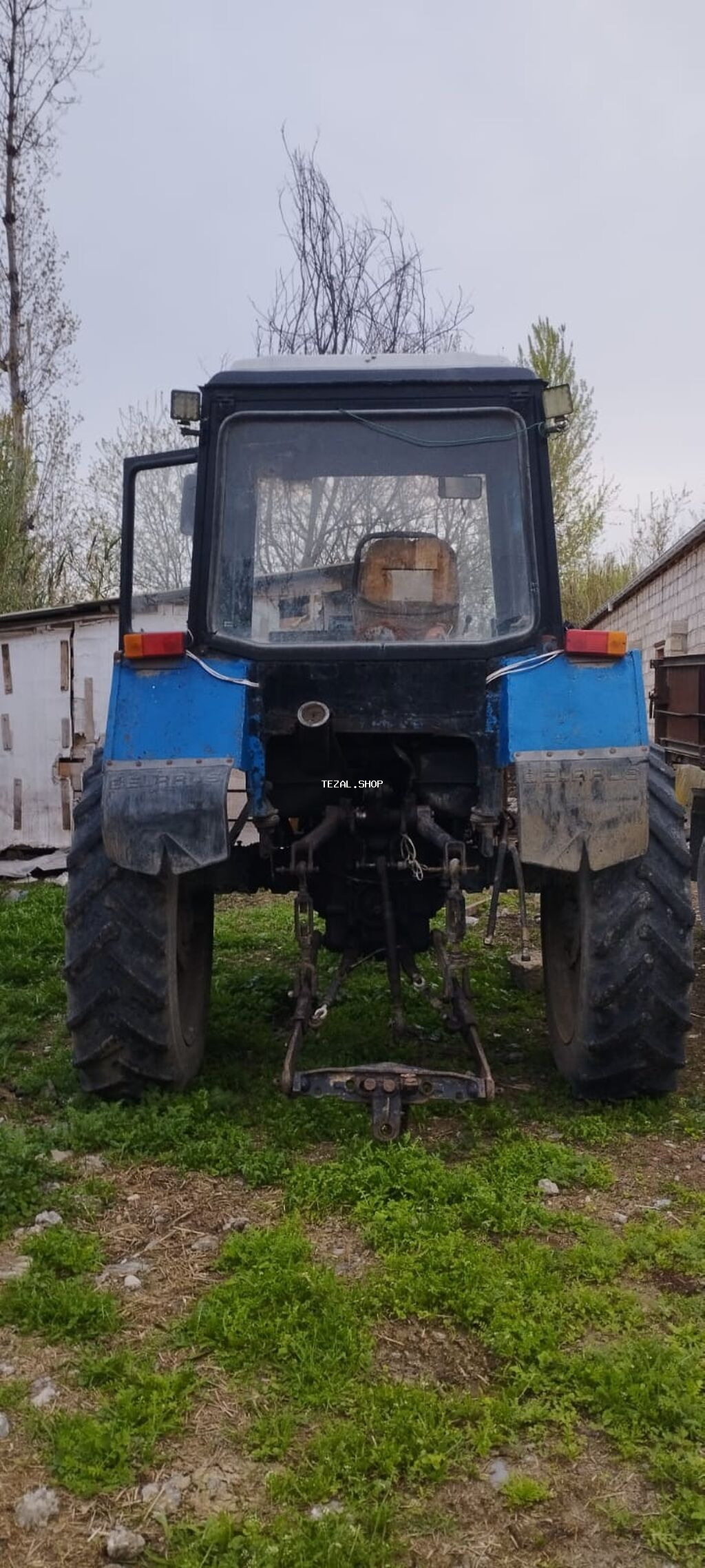 Belarus MTZ tipli mavi traktor - Güclü dizel mühərrik - Ön təkər - şəkil 4