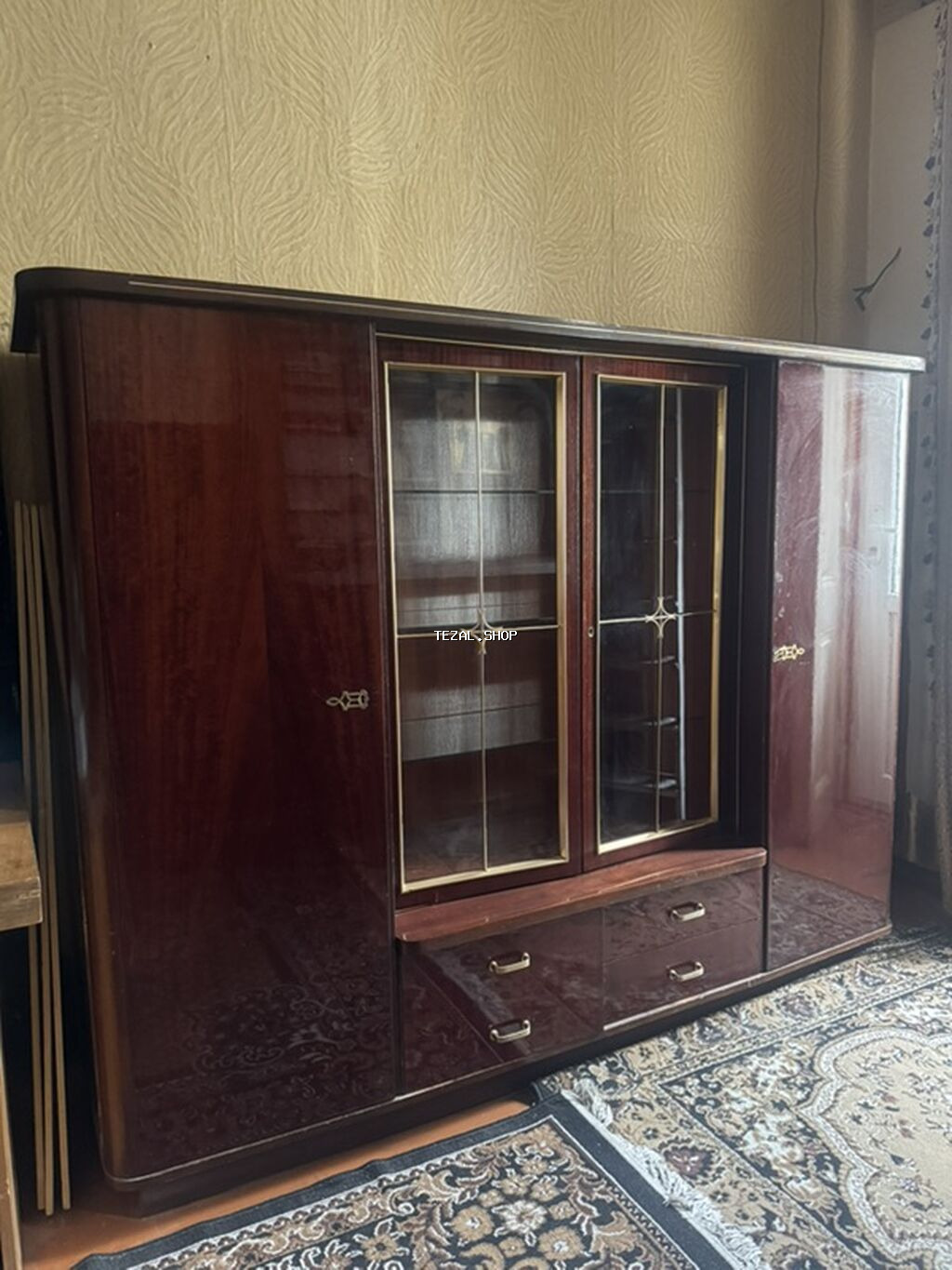 İşlənmiş, Servant