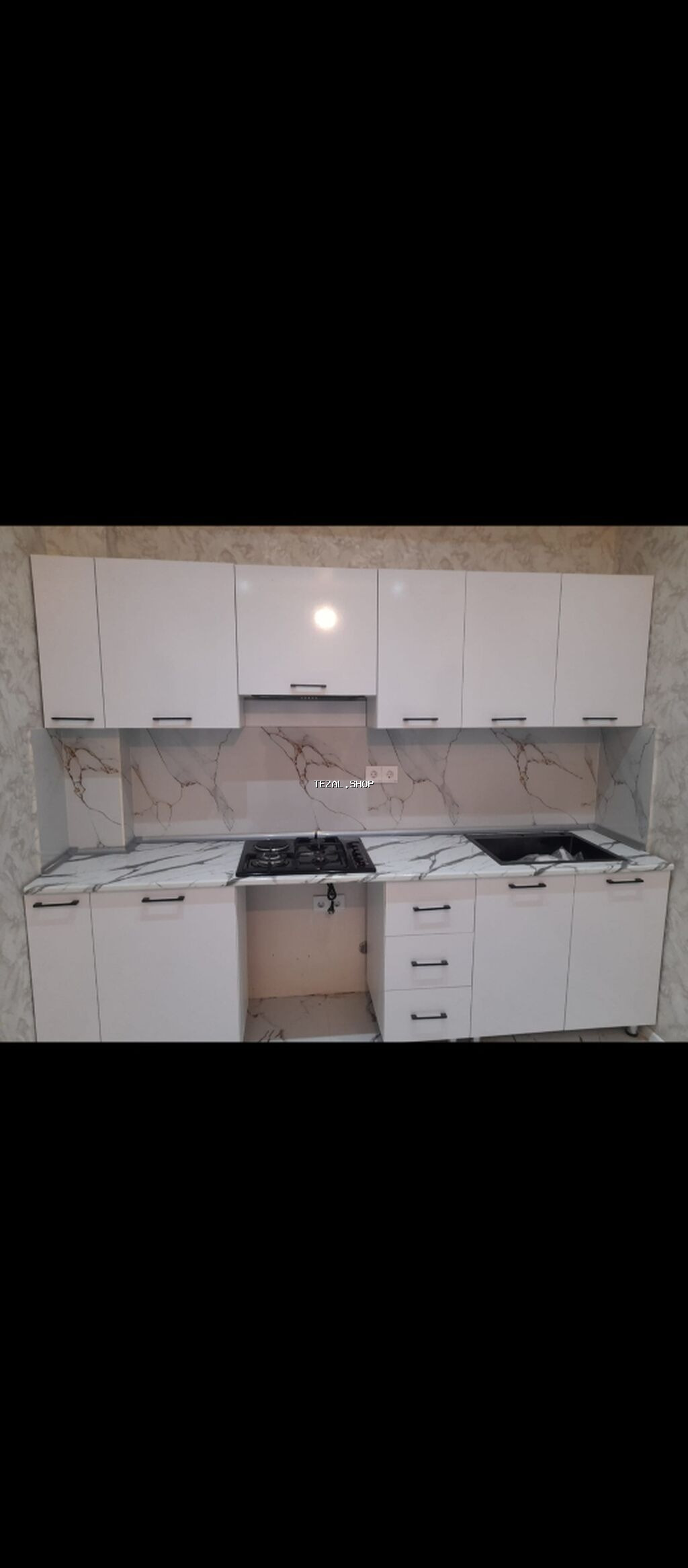 Xırdalanda Riyad ticarət mərkəzi ilə üzbə üz 2otaqlı ev kirayə verilir