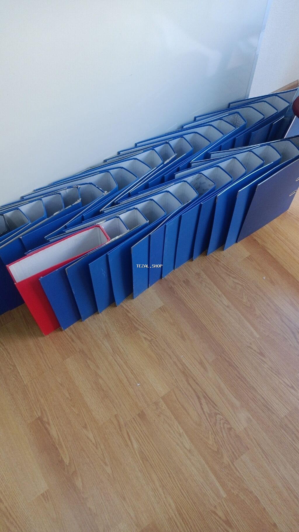 Salam fərqli fərqli ofis levezamatlari var ucuz qiymətə iisdeyen