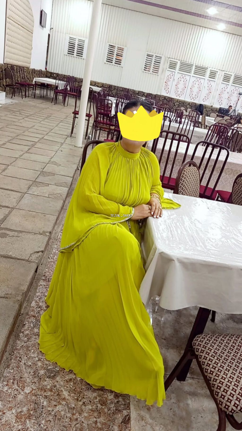 Məhsul: Qadın ziyafət/gecə geyimi - Rəng: limon-sarı - Model - şəkil 4