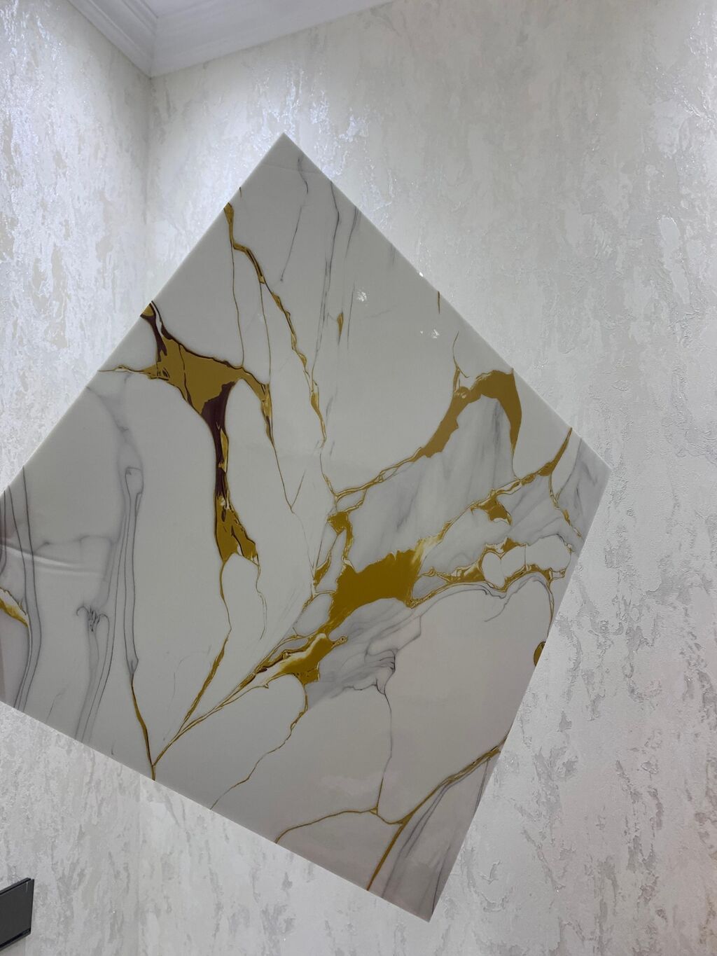 Mərmər effekti verən PVC divar panelləri. 1.Arxası özü