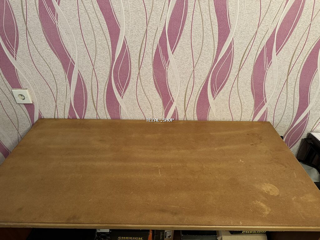 Düz masa, Stulsuz, Polkasız, Siyirməsiz, Taxta