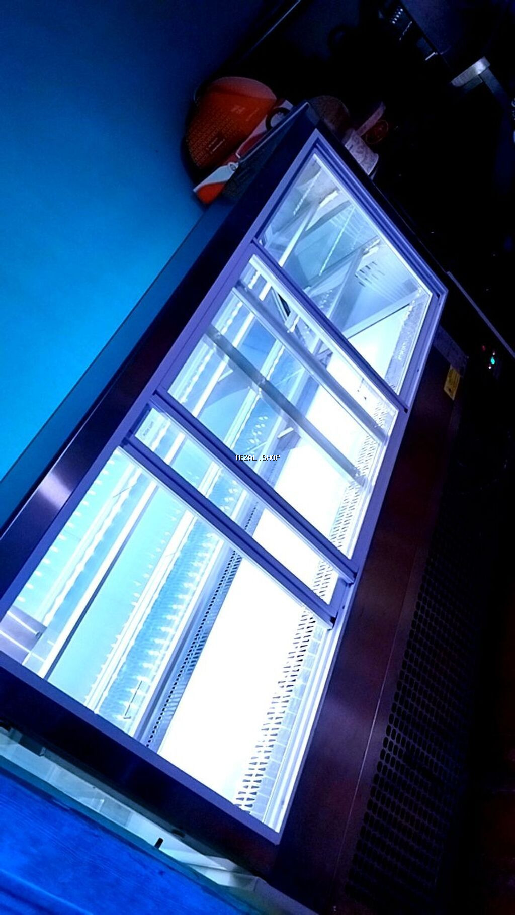 Vitrin tipli soyuducu vitrin - Şüşə sürgülü qapılar: məhlullara asan