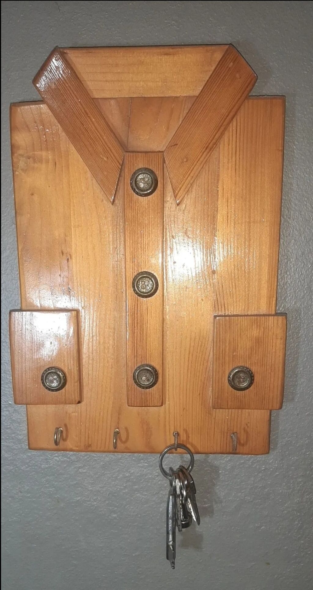 Açar asacağı – köynək formalı taxta dizayn - Material: təbii ağac