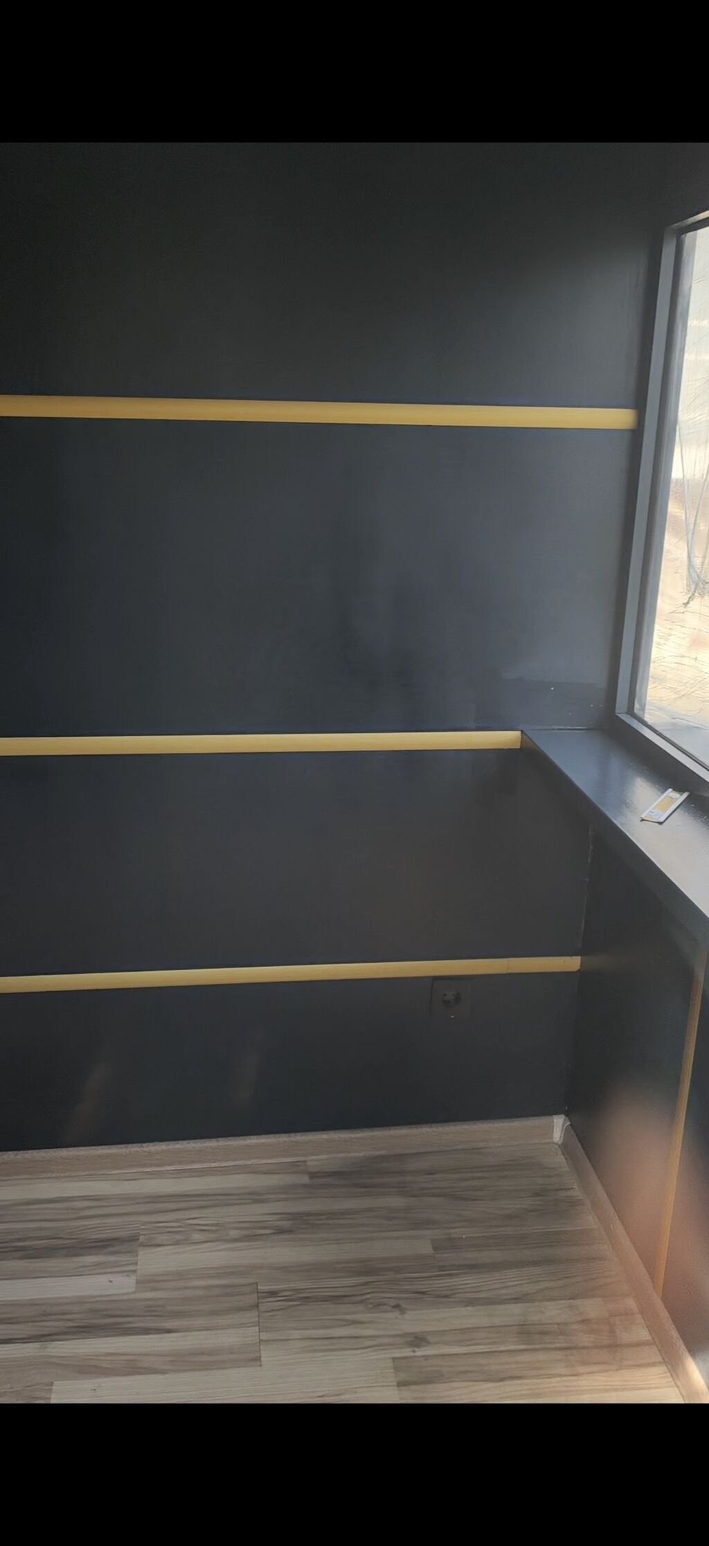 Dekorativ daxili divar paneli və bucaq vitrini - Rəng: mat qara