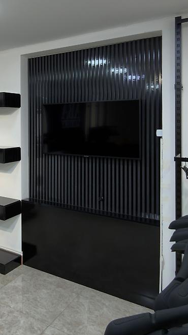 TV arxası dekorativ panel (daraq dizayn) - Rəng: parlaq/qara - - şəkil 3