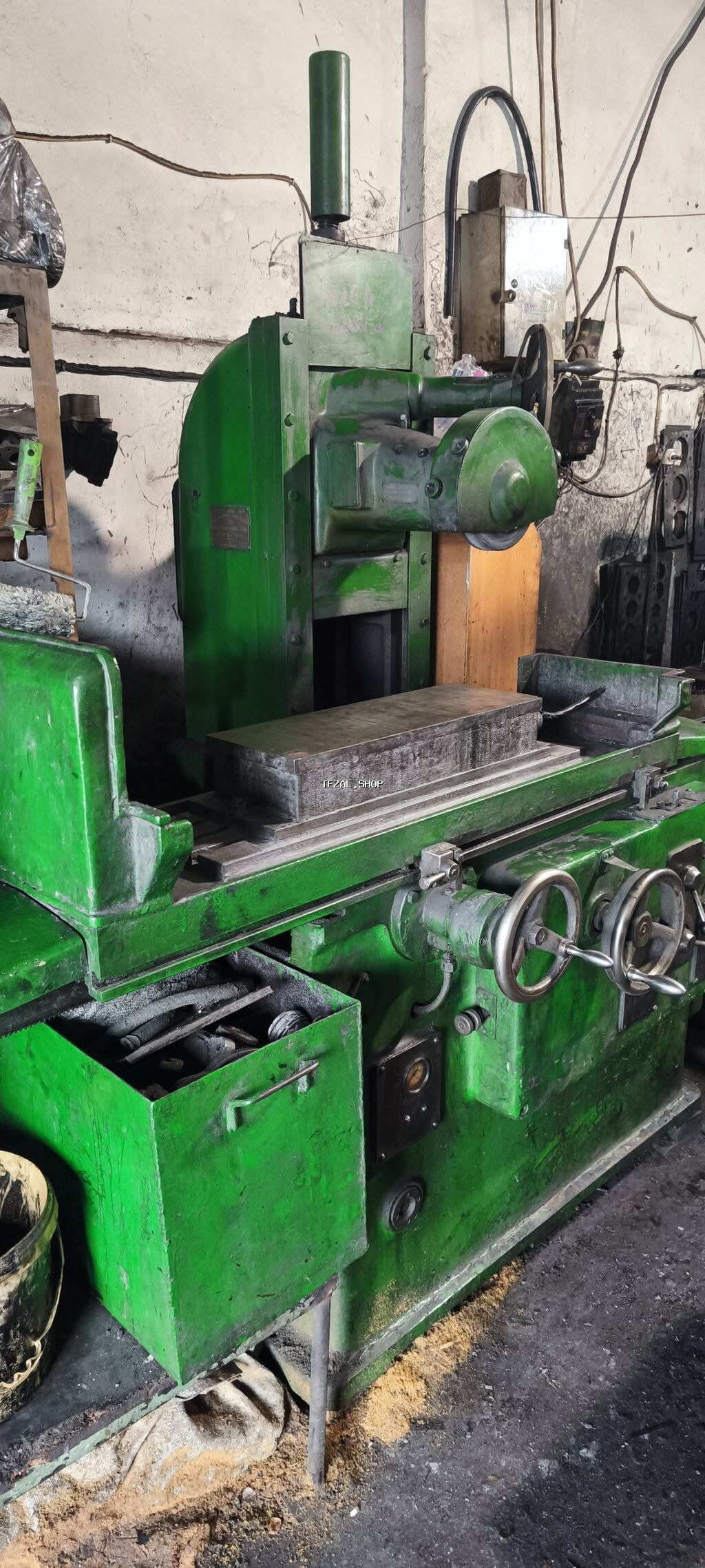 Məhsul: Metal səthləri yonma/şplanşet emalı üçün şaquli başlı