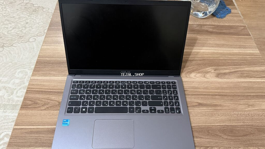 İşlənmiş ASUS Vivobook, 15.6 ", Intel Core i3, 256 GB, Pulsuz çatdırılma