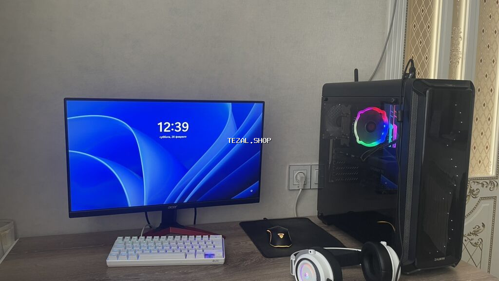 Gaming kompüter və monitor Acer Nitro KQ251Q 24,5" 250Hz komplekti