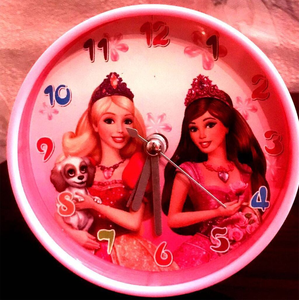 Продаются детские, оригинальные часики. Абсолютно новые, отличная вещь