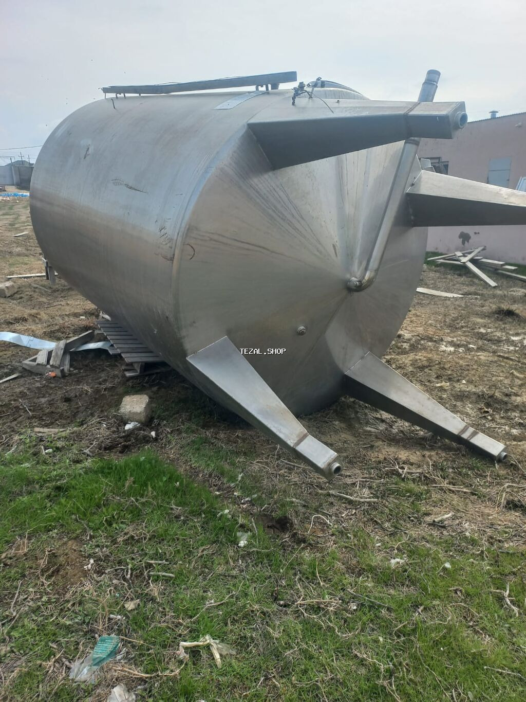 Bak, Paslanmayan polad