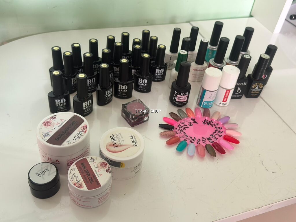 Manikür üçün peşəkar komplekt Tərkib: - BO Nails markalı çoxsaylı gel