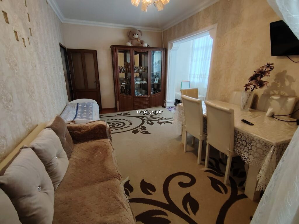 3×5e ölçü qalın sade naxışlı xalça 70azn