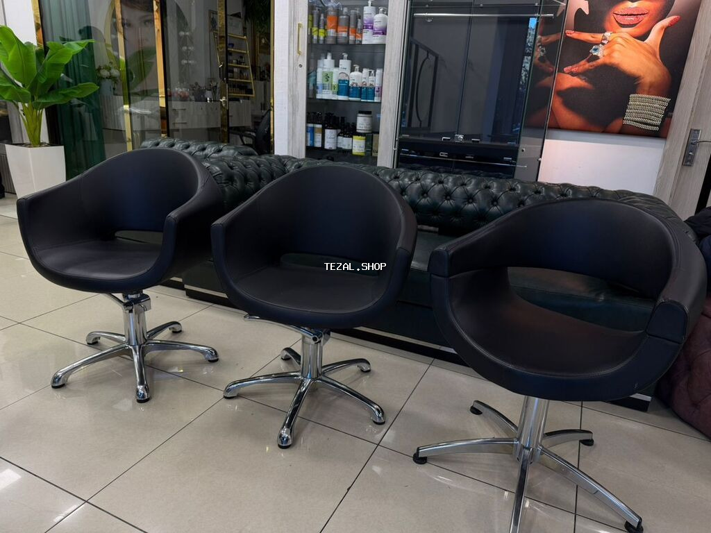 Salon üçün 3 eded fırlanan kreslolar.1 eded 300 manatdi. - Model