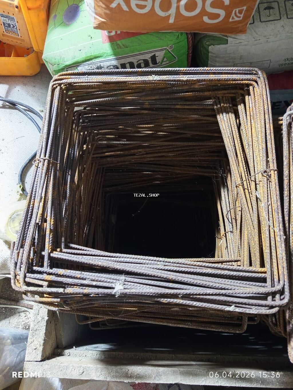 BETON, RİGER XAMITI 35×35 ÖLÇÜDƏ QİYMƏTİ 1 ƏDƏDİ 0.40 QƏPİY 700 ƏDƏD