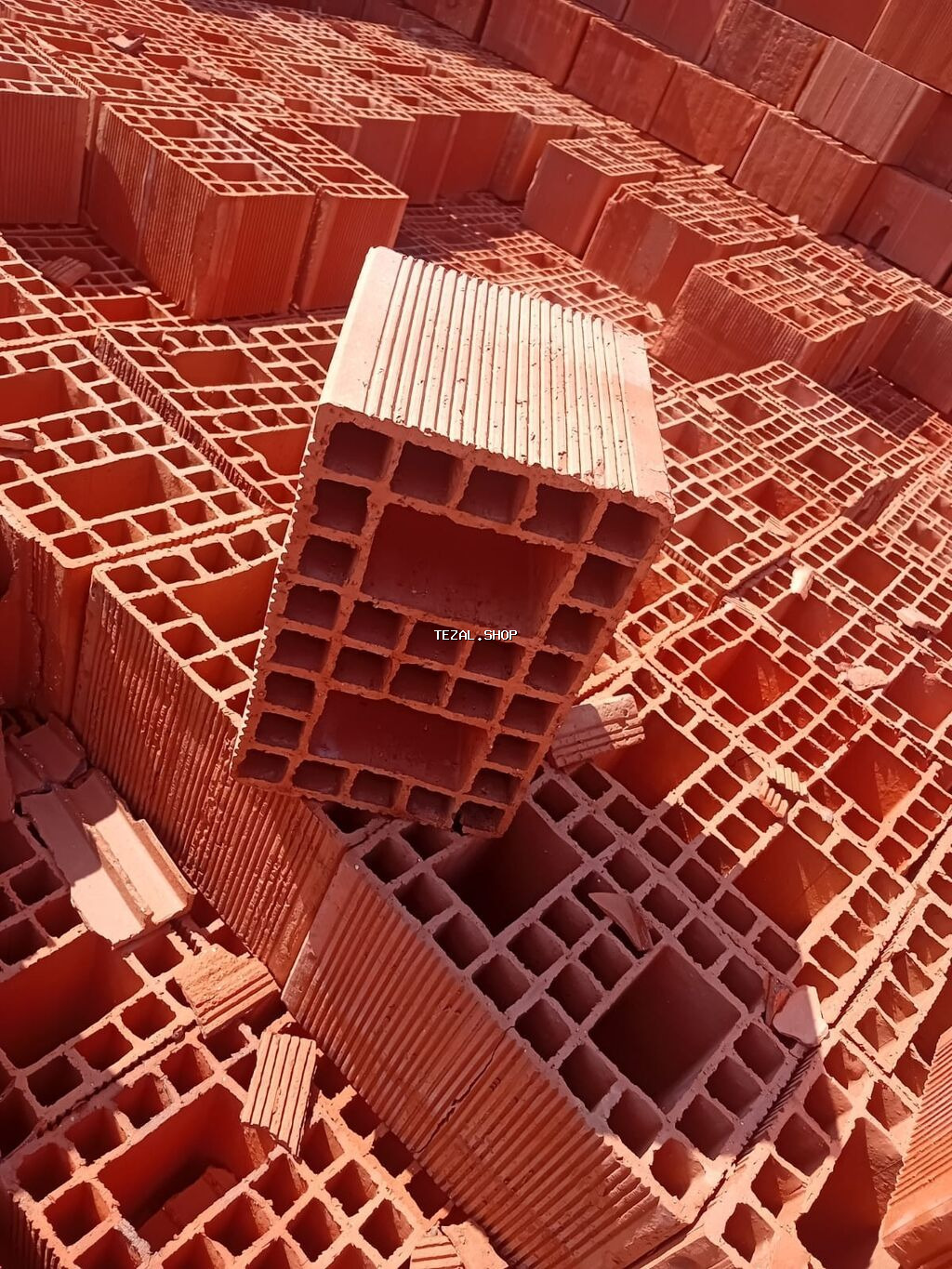 16 qəpikdən başlayan kerpicler KƏRPİC 16 QƏPİK. 19x19x8 - Zavod